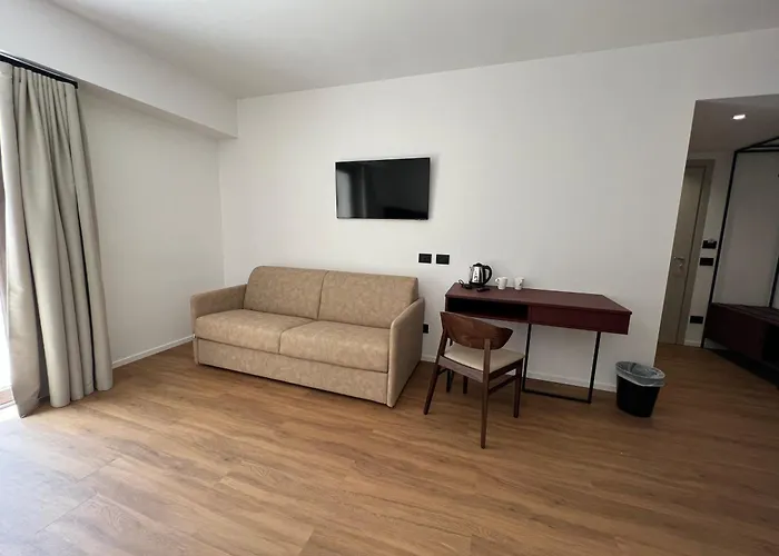 Roccaregina Hotel