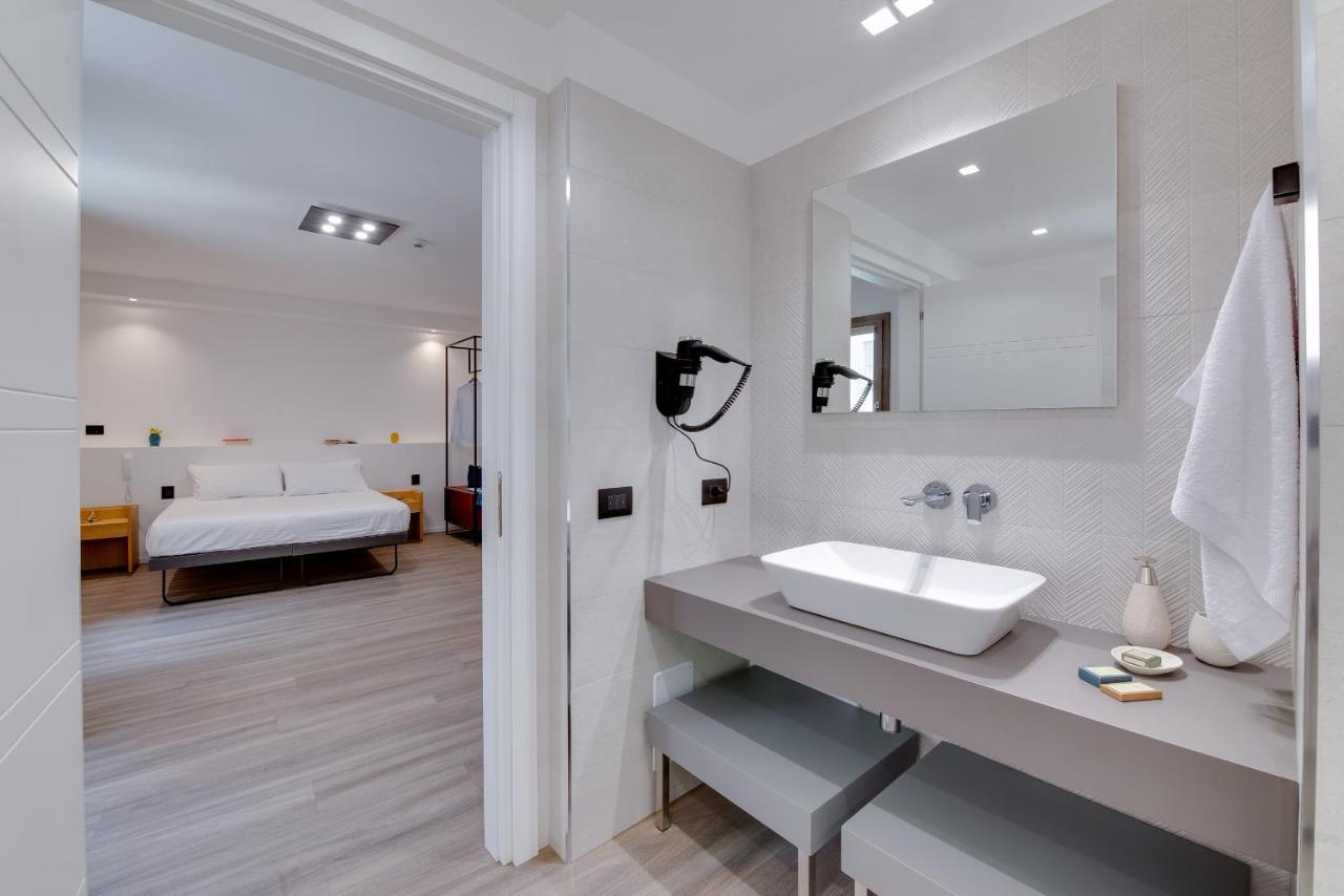 Roccaregina Hotel